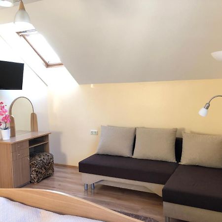 פלאנגה Viktoras Apartments מראה חיצוני תמונה