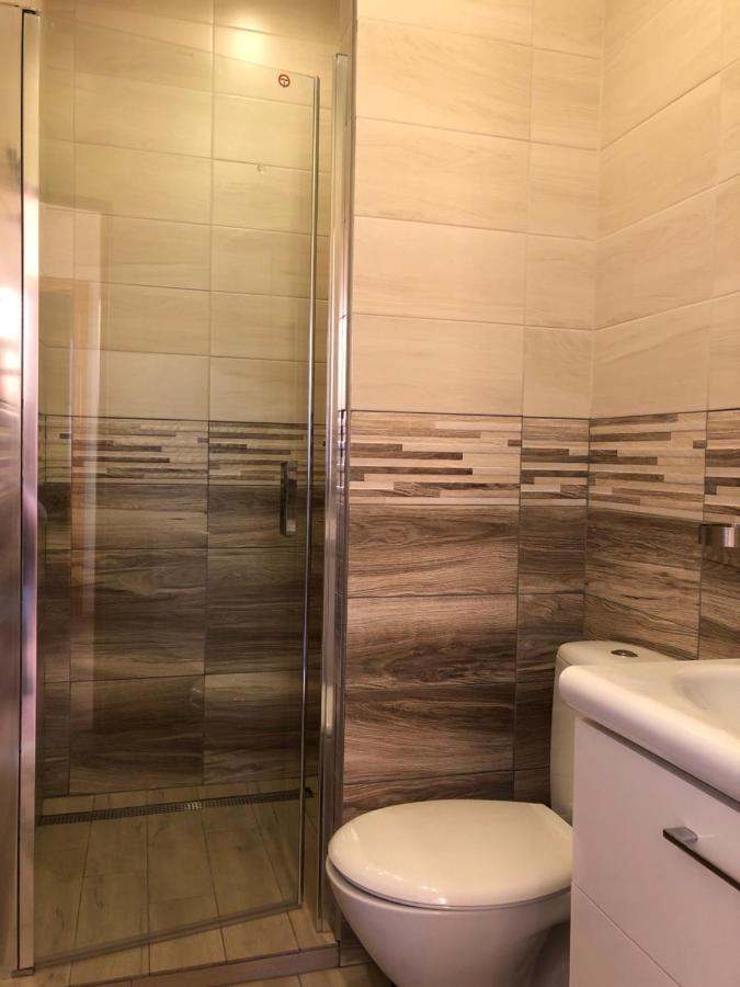 פלאנגה Viktoras Apartments מראה חיצוני תמונה