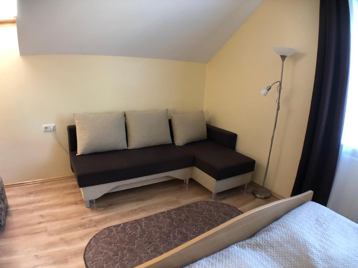 פלאנגה Viktoras Apartments מראה חיצוני תמונה