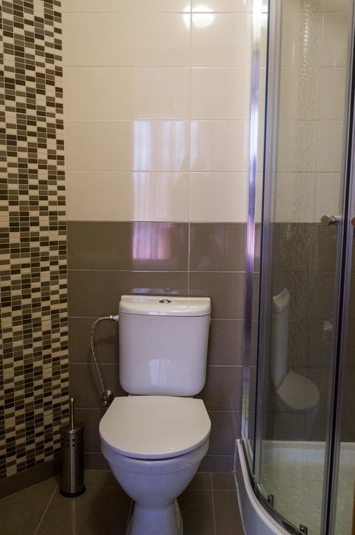 פלאנגה Viktoras Apartments מראה חיצוני תמונה