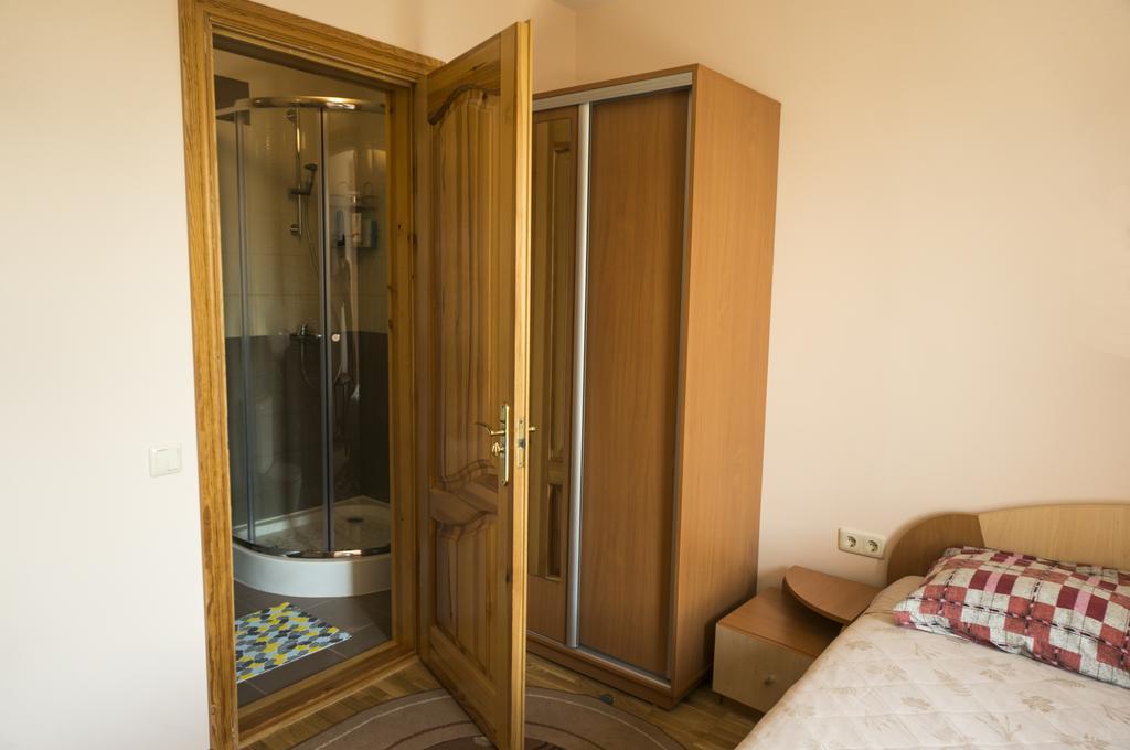 פלאנגה Viktoras Apartments מראה חיצוני תמונה