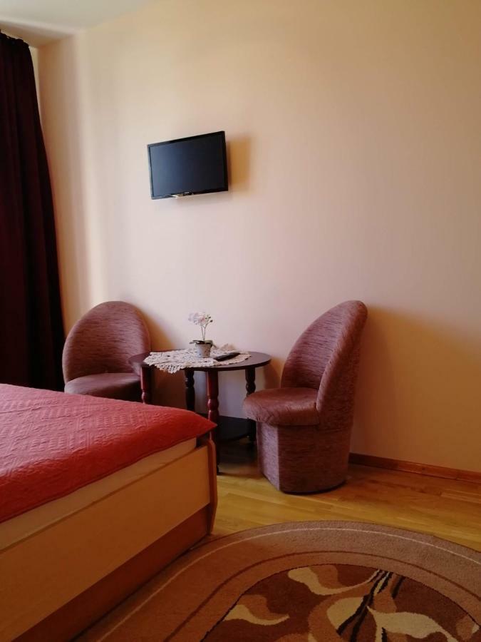 פלאנגה Viktoras Apartments מראה חיצוני תמונה