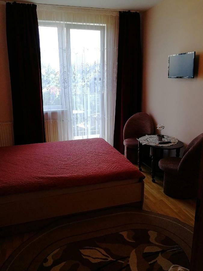 פלאנגה Viktoras Apartments מראה חיצוני תמונה